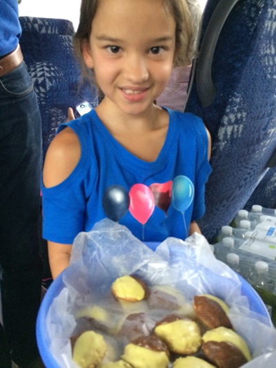 JamiesDaughterwithCookies_rotated JamiesDaughterwithCookies_rotated