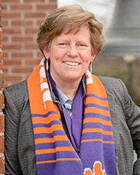 june_pilcher_300x375 june_pilcher_300x375